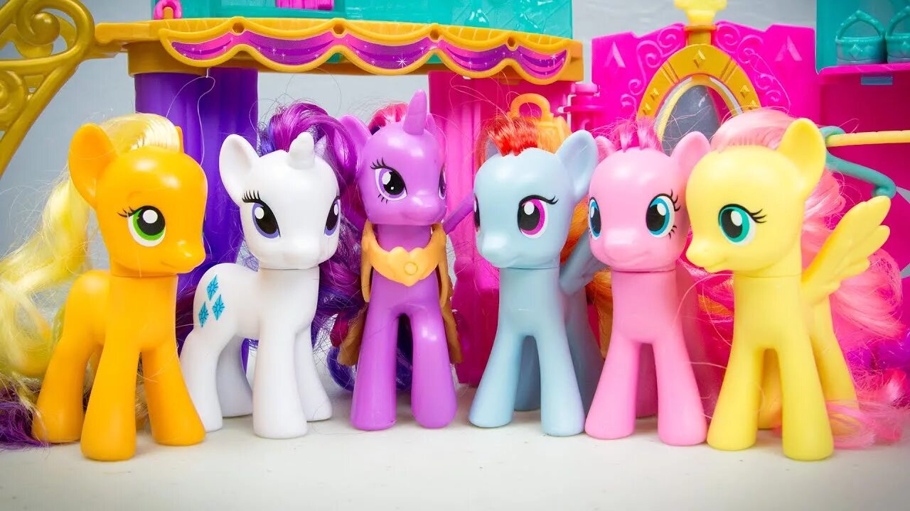 Май литл пони новое игрушки. Игрушки пони Дружба это чудо Рарити. My little Pony Дружба это чудо игрушки. My little Pony 2003 игрушки. Пони Игрушк.