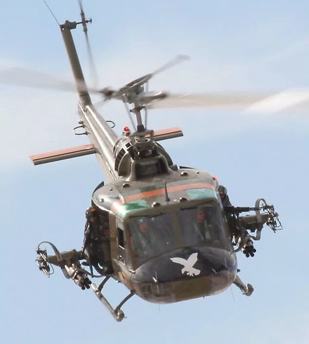 Uh 1 вьетнам. Bell uh-1 вьетнам. bell uh-1 iroquois вьетнам. bell uh-1 ирокез. белл uh-1 «ирокез».