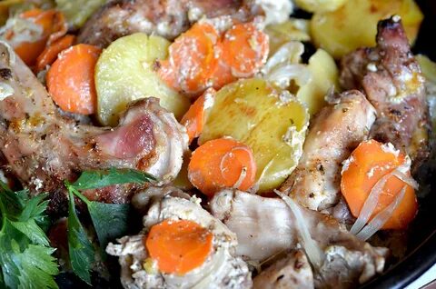 Как приготовить кролика с овощами
