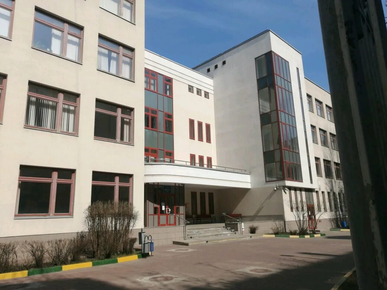 Школа 56 им академика в а легасова. Школа номер 56 академика в а легасова. Академика в. Школа им легасова. Показ мод 2023.