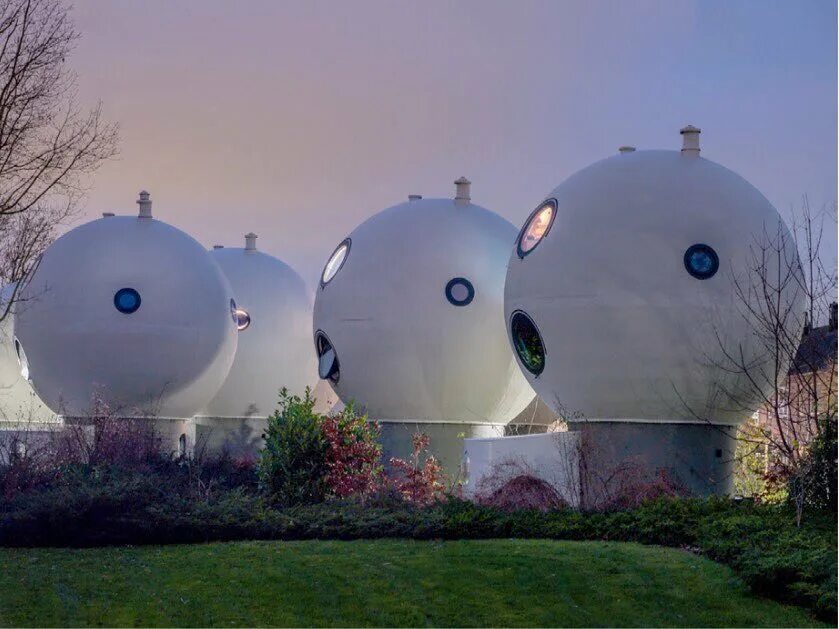 Проект на шаре. Bolwoningen Хертогенбос. Bolwoningen: сферические дома в ден бош Нидерланды. Круглый домик. Круглое здание с куполом.