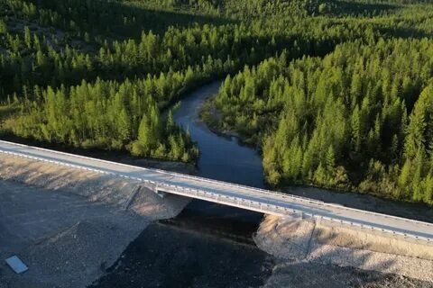 Мост через реку лена в якутске