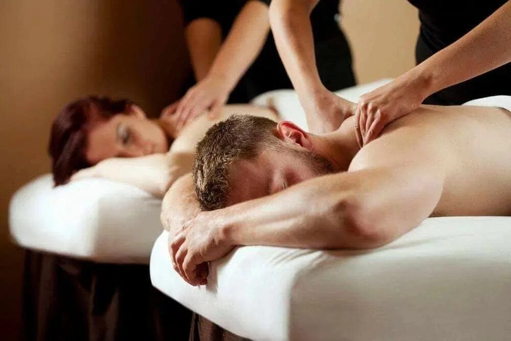 Bbc massage. Массаж для двоих. Спа для двоих. Массаж вдвоем. Массаж для пары.