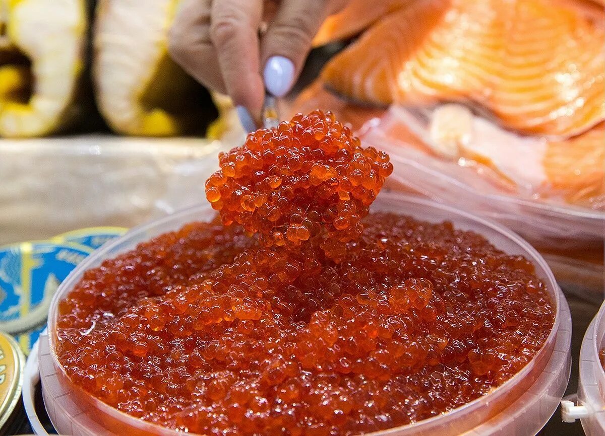 красная икра нерки (200 гр. икра в баночке. икра сахалин. где красная икра. икра арабыча.
