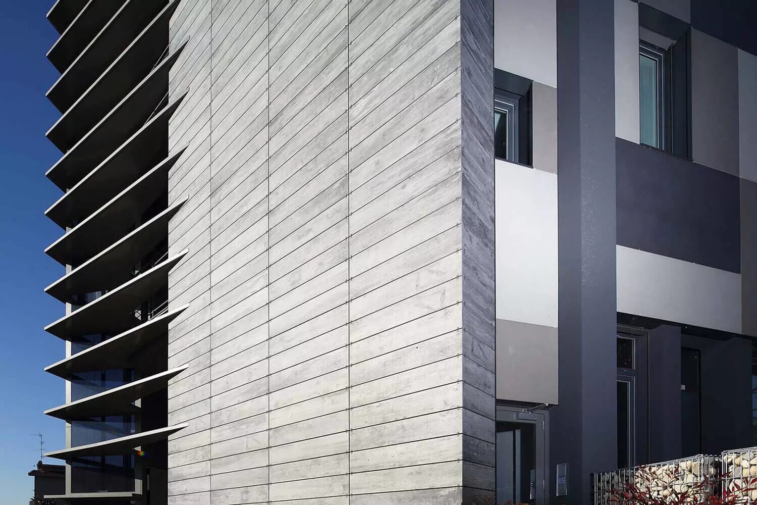 Вентилируемый фасад стемалит. Фасадные кассеты архикад. Навесные вентилируемые фасады здания. Estima вентфасад норман. Навесной фасад laminam клей.