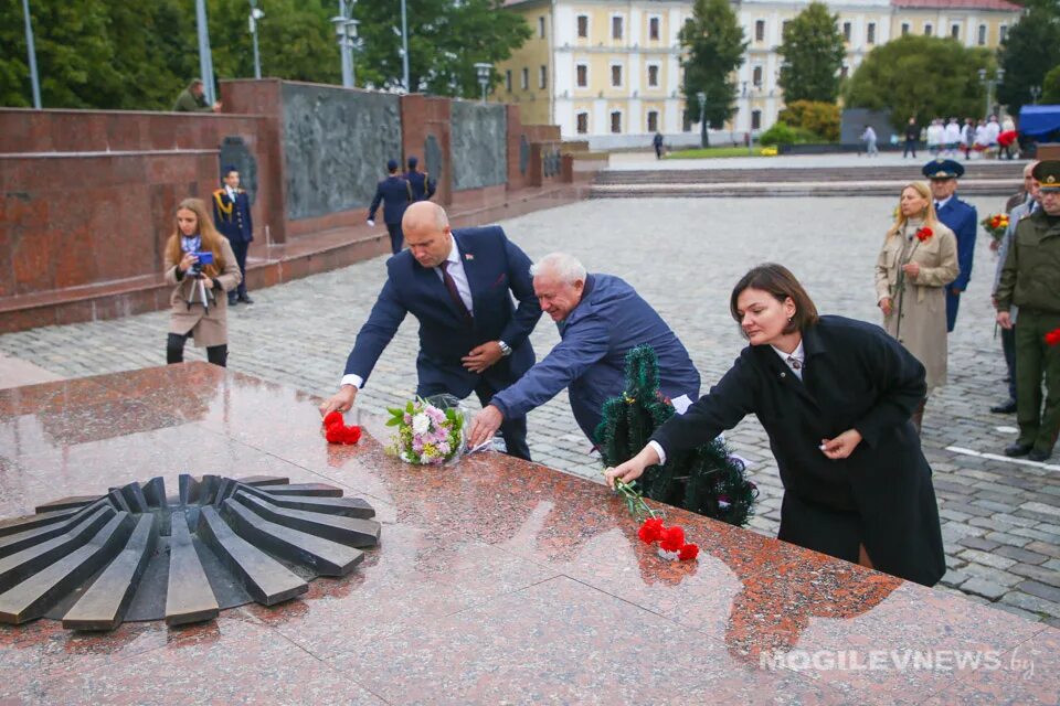 Могилёв площадь славы. Вахта памяти в Могилеве. Вечный огонь 2022. Вахта памяти 2022 Калужская область. Открытие вахты памяти