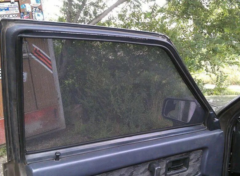 Решетка радиатора с птф на ваз 2109. Сетки ваз 2109. Каркасные шторки на ваз 2109. Сетки ваз 2109. Сетки на стекла ваз 2109.