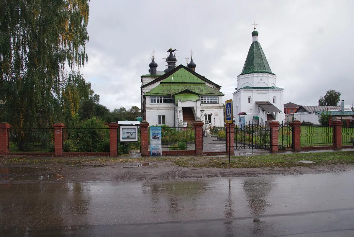 Портал балахны нижегородской области. Покровский мужской монастырь Балахна. Покровский монастырь (Балахна). Церковь Николая Чудотворца Покровского монастыря в Балахне. Никольская Церковь Балахна.