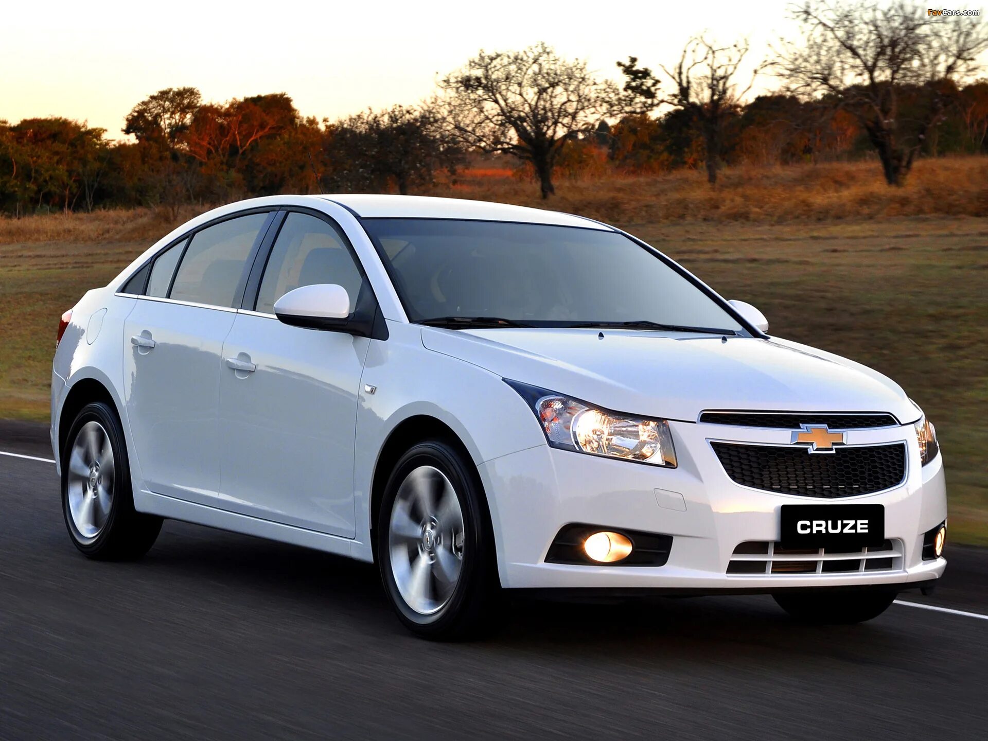 Шевроле круз какой класс. Chevrolet Cruze 2008. Cruze 2012. Chevrolet Cruze седан. Chevrolet Cruze j300.