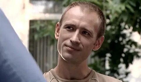 Актер оперов
