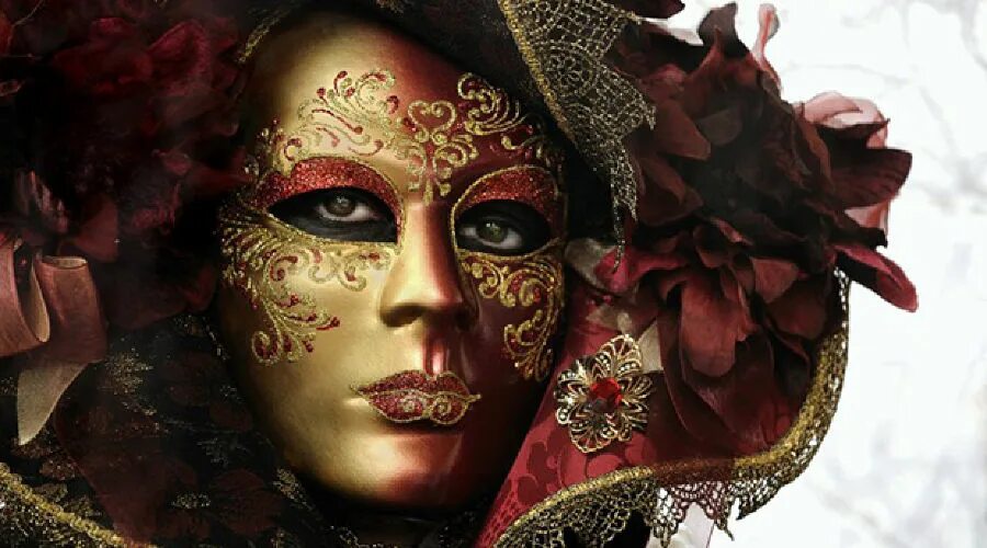 Венецианские маскарадные маски. Венецианская маска маттачино. Маска венецианская. Сценическая маска. Венецианский карнавал маски.