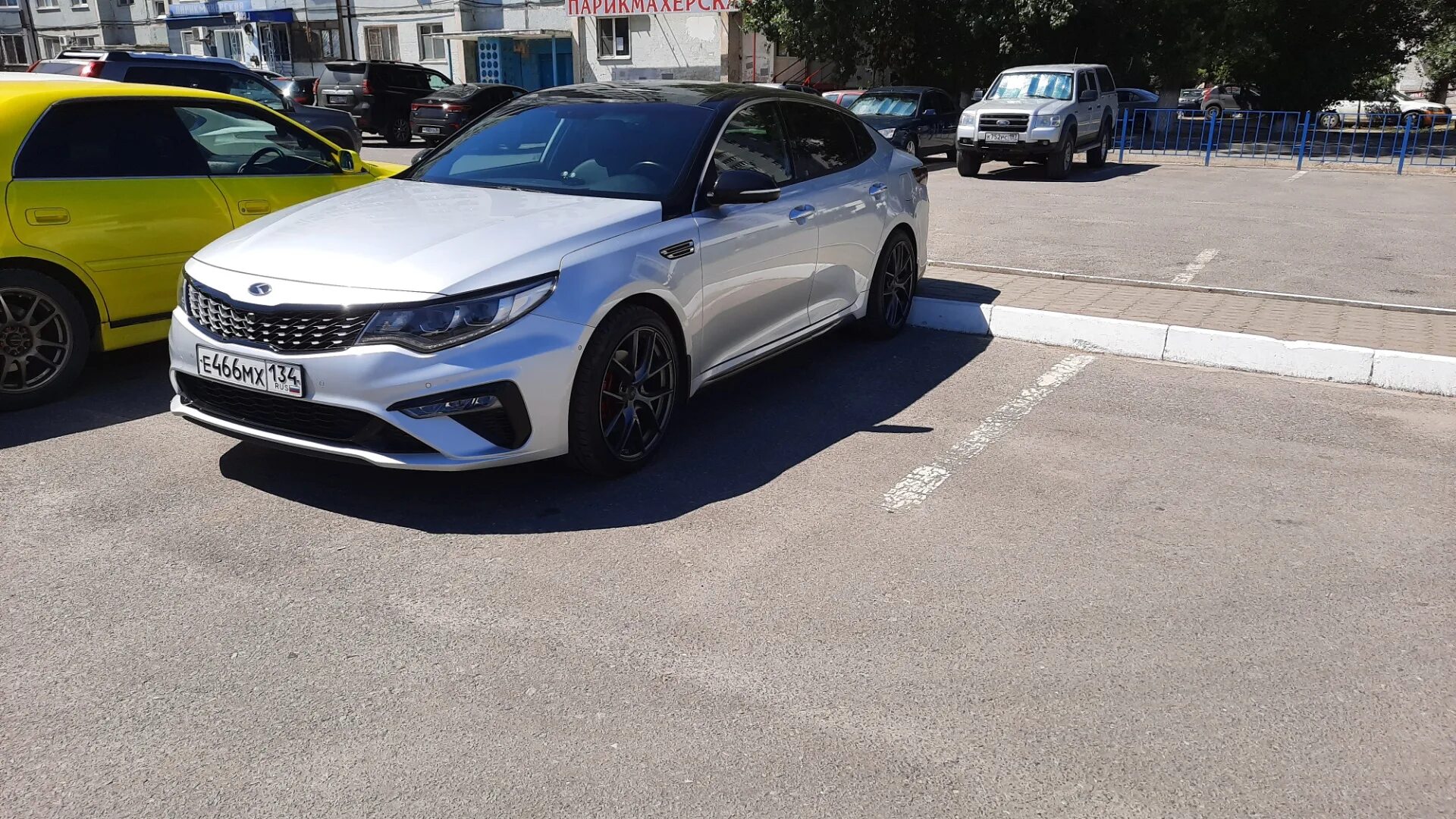 Новинки 2019 без. Kia Optima 4. Kia Optima 2019 антихром. Белая Киа Оптима антихром 2019. Антихром Киа Оптима 2018.