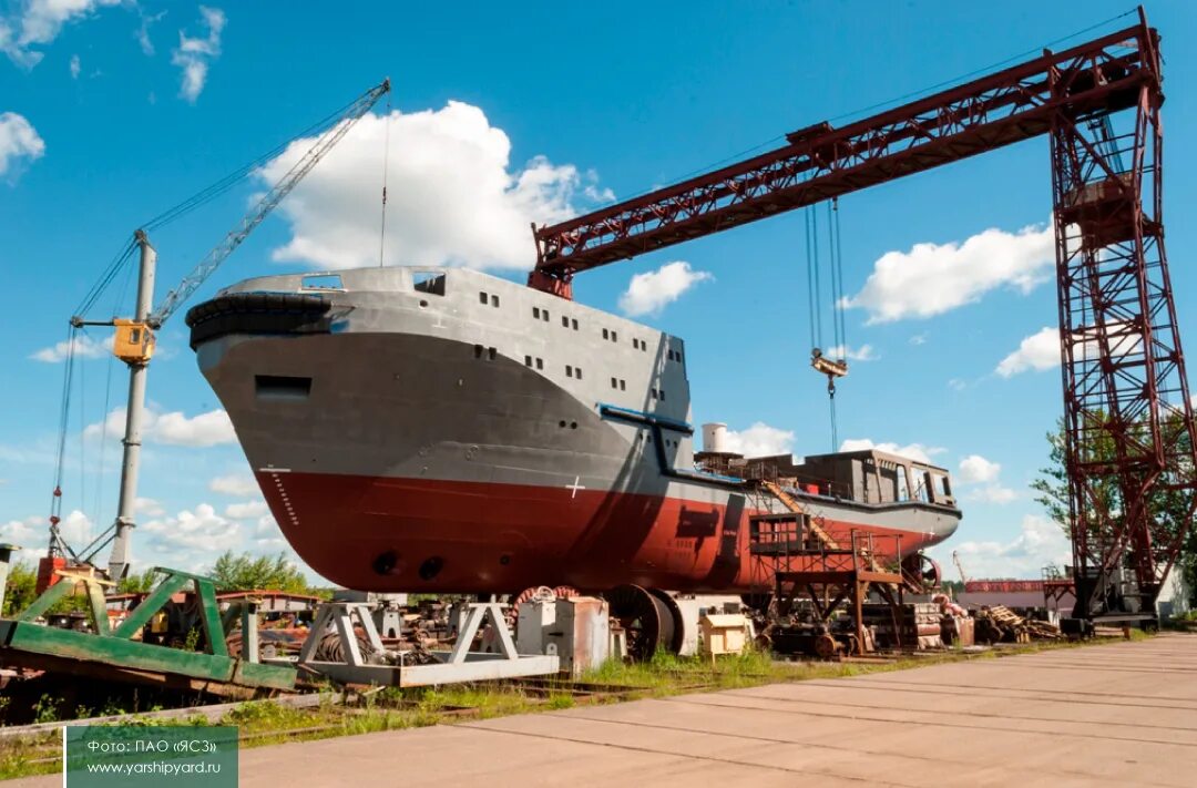 Ярославский судостроительный завод ("ЯСЗ"). Автобус судоверфь