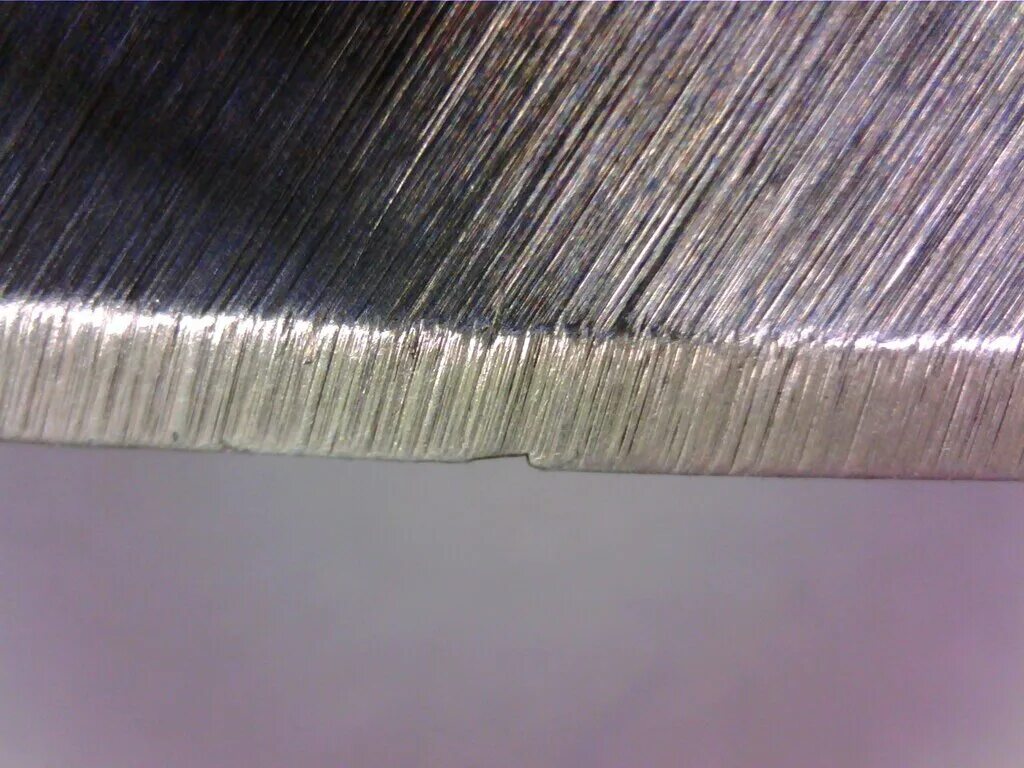 сколы на лезвии ножа. кромка режущая 17а-71-11351.