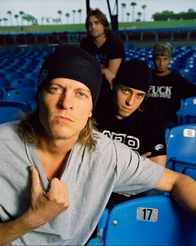 Группа Puddle of Mudd. Уэс Скантлин. Puddle of Mudd Nirvana. Puddle of Mudd солист.