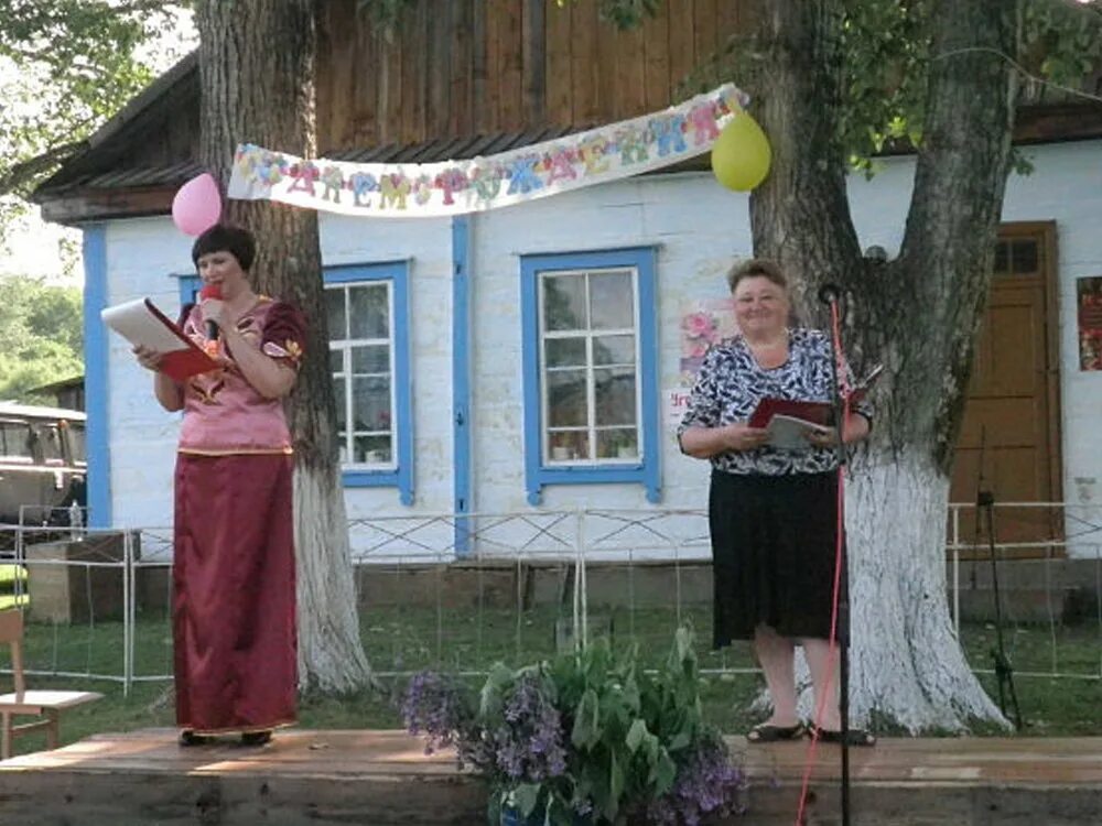 Приморский край лесозаготовительная база в селе хвищанка. Село принт. Село хвищанка кировский район приморский край. 18040101222 артикул футболка села. Село принт.