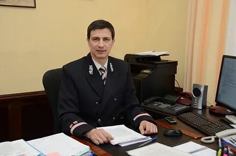 Распорядиться руководитель