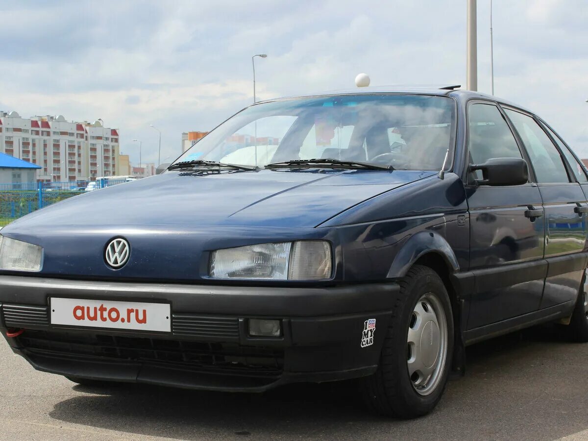 Фольксваген 1990 годов. VW Passat b3 1990 седан. Фольксваген Passat 1990. Volkswagen Пассат 1990. Volkswagen Passat 1.8 МТ, 1990.