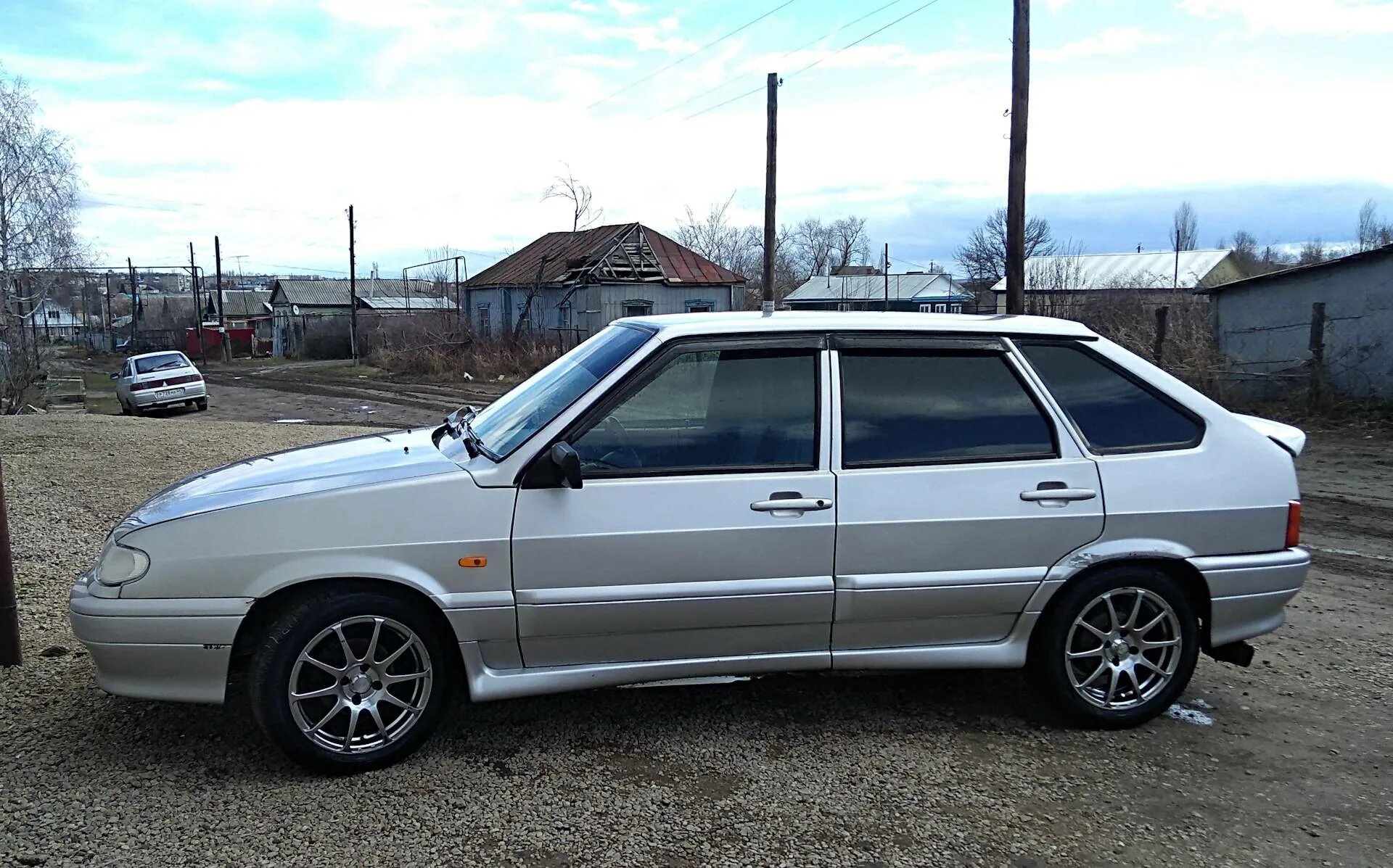 Ваз 2114 r15 -70. Диски на ваз 2114 r14. 13 диска можно 14. Ваз 2114 колеса r16. Ваз 2114 r15 и r14.