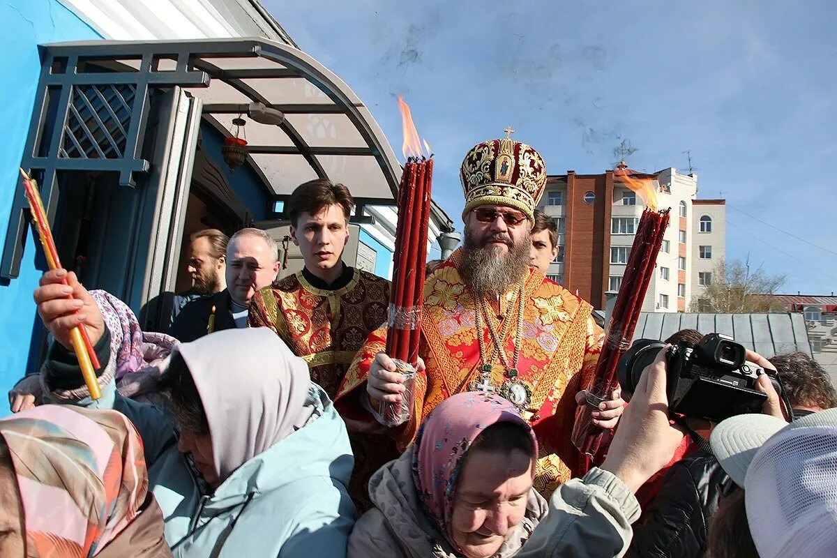 Крестный ход на Пасху. Крестный ход Тамбов. Крестный ход фото.