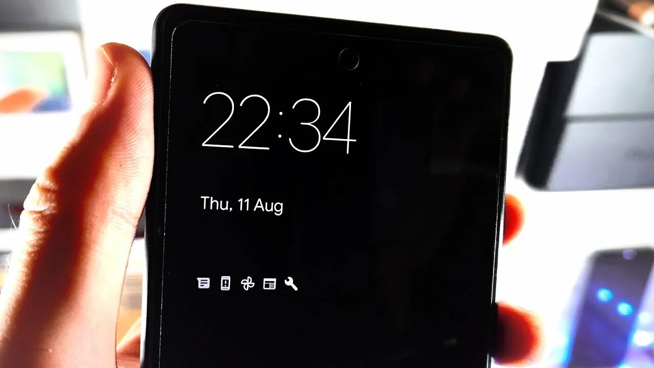 Always on display pixel. Always on display. reqlme 8i always on display. windows turn on display.