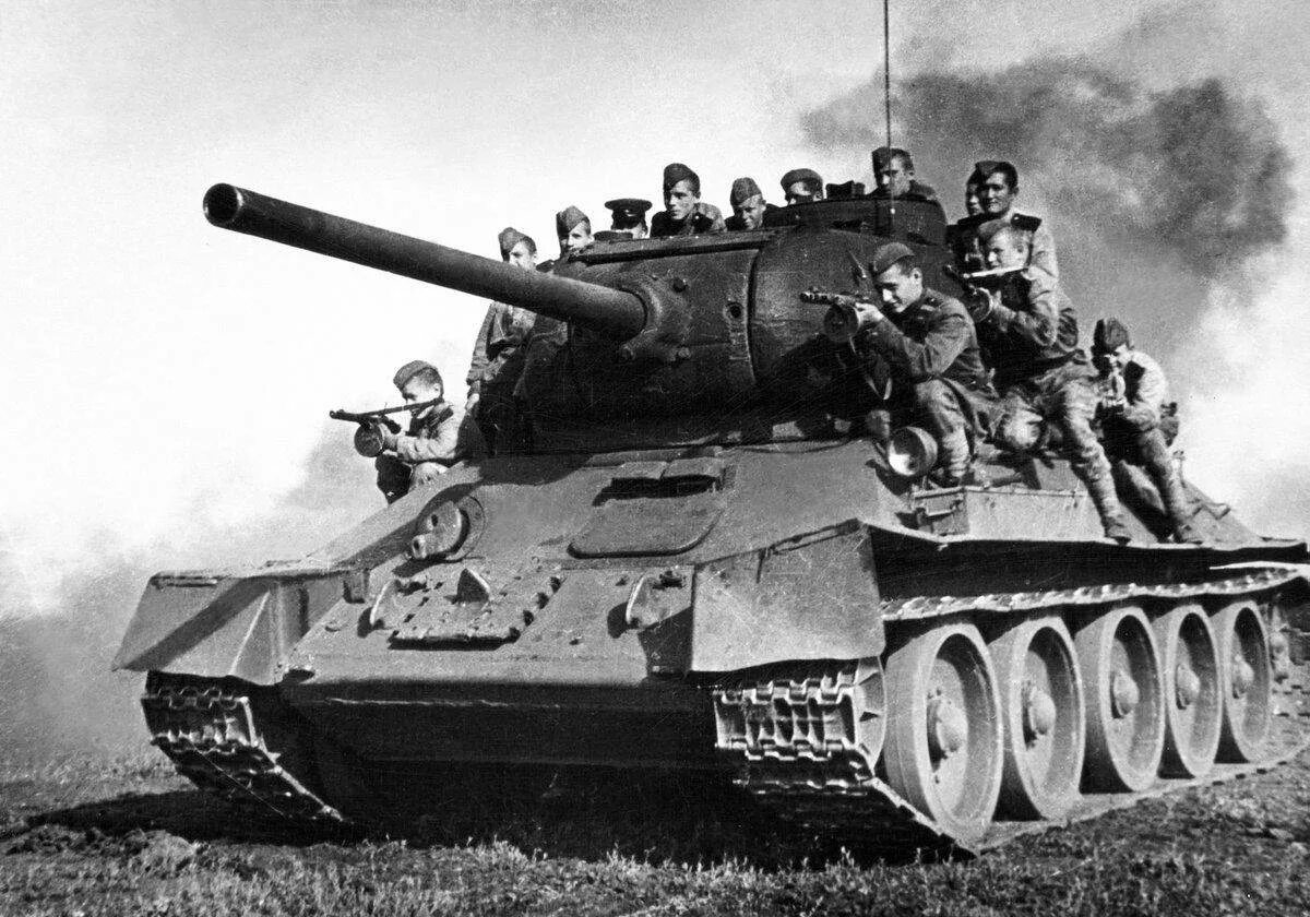 Танки про великую отечественную войну. Танки т34 великой отечественной войны. т-34 курская битва. великая отечественная война танк т 34. т-34 85 курская битва.