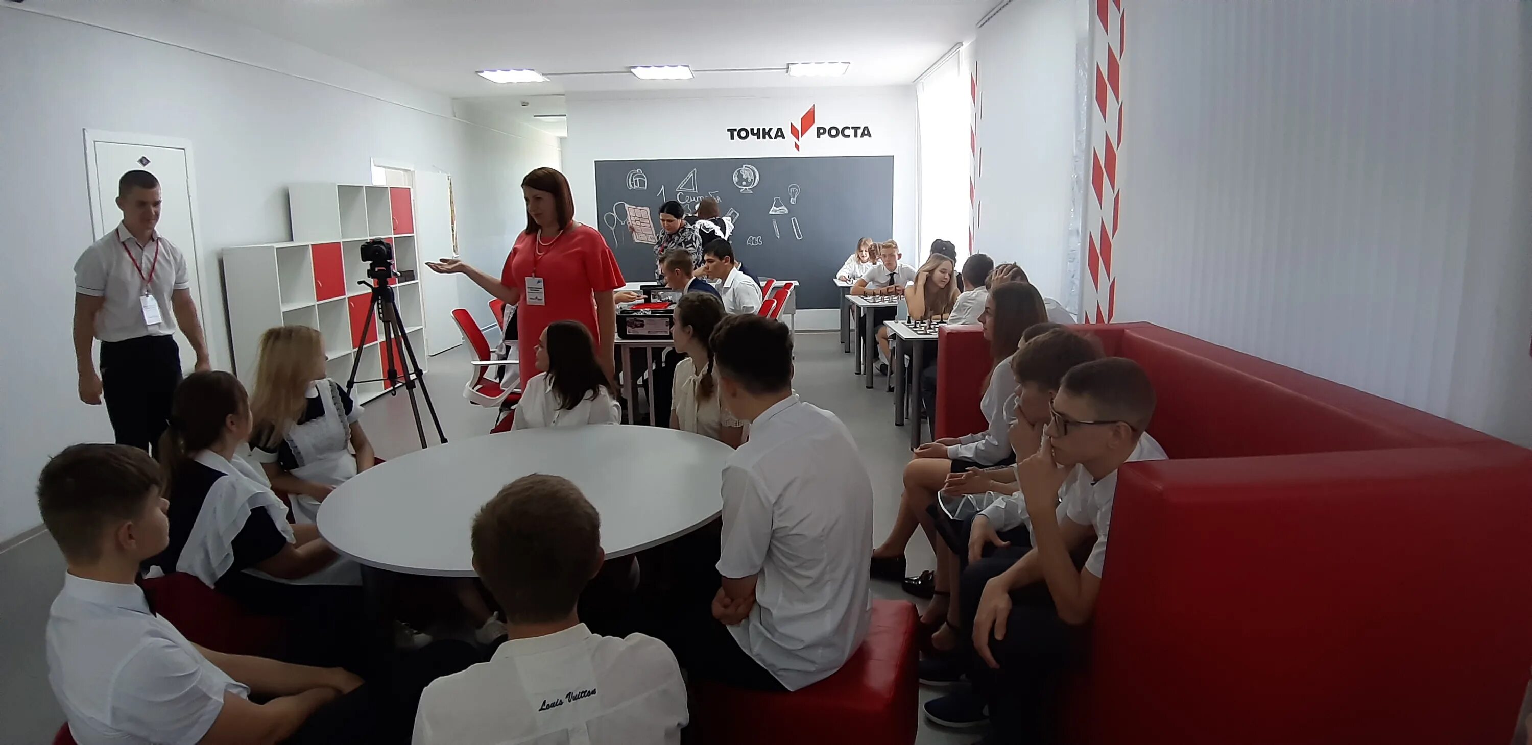 точка роста в школе кабинет химии. точка роста кабинет биологии. точка роста школа 4. школа 5 сосновоборск. сетевой центр равных возможностей.