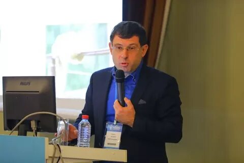 Гринь врач
