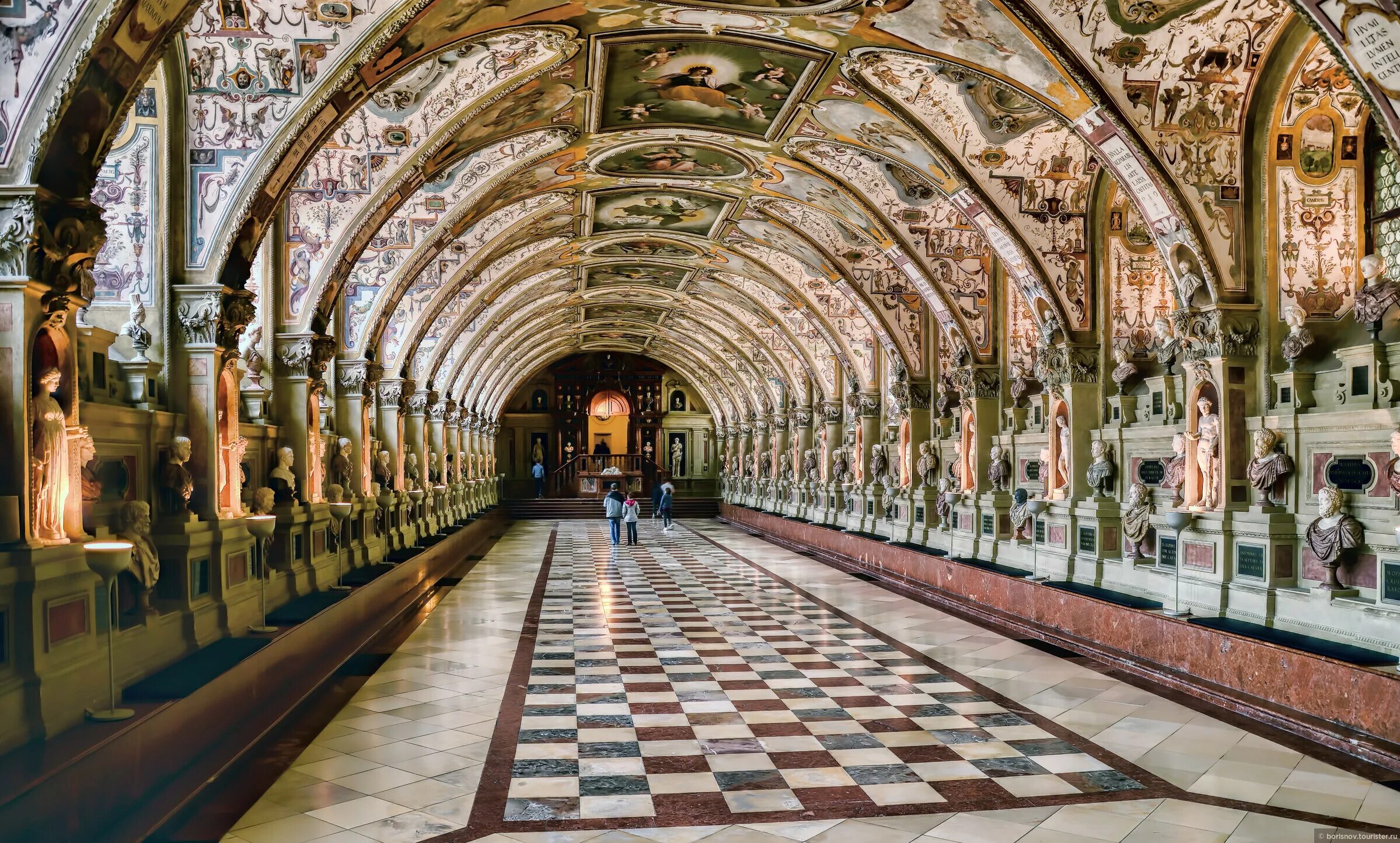 Пивной магазин мюнхен. Munich на карте. Карта центра мюнхена с достопримечательностями. Мюнхен рынок. Трамвай мюнхен схема.