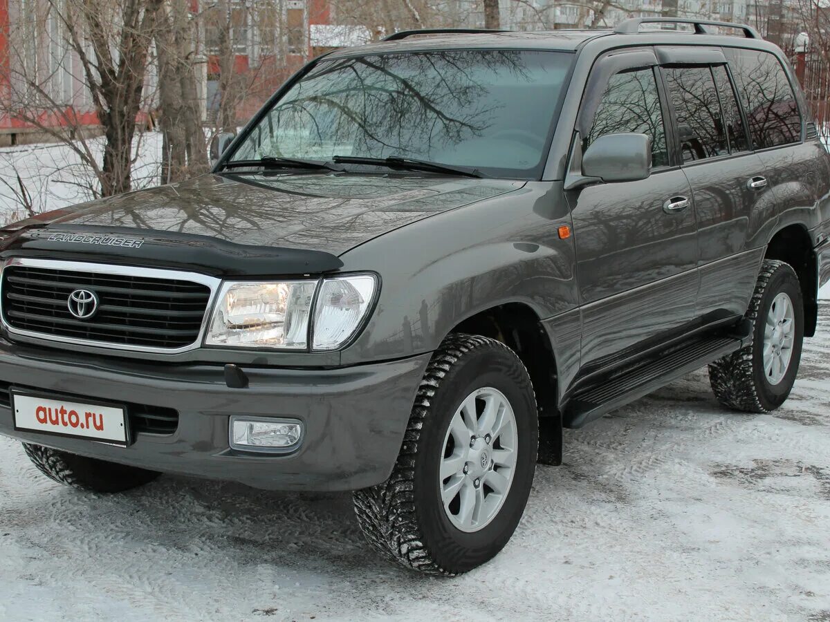 Купить дизель автомат бу. Toyota Land Cruiser 100 2000. Land Cruiser. 100 2000 Дизель. Toyota Land Cruiser б\у 2000 дизель. Cruiser 2000 красный.