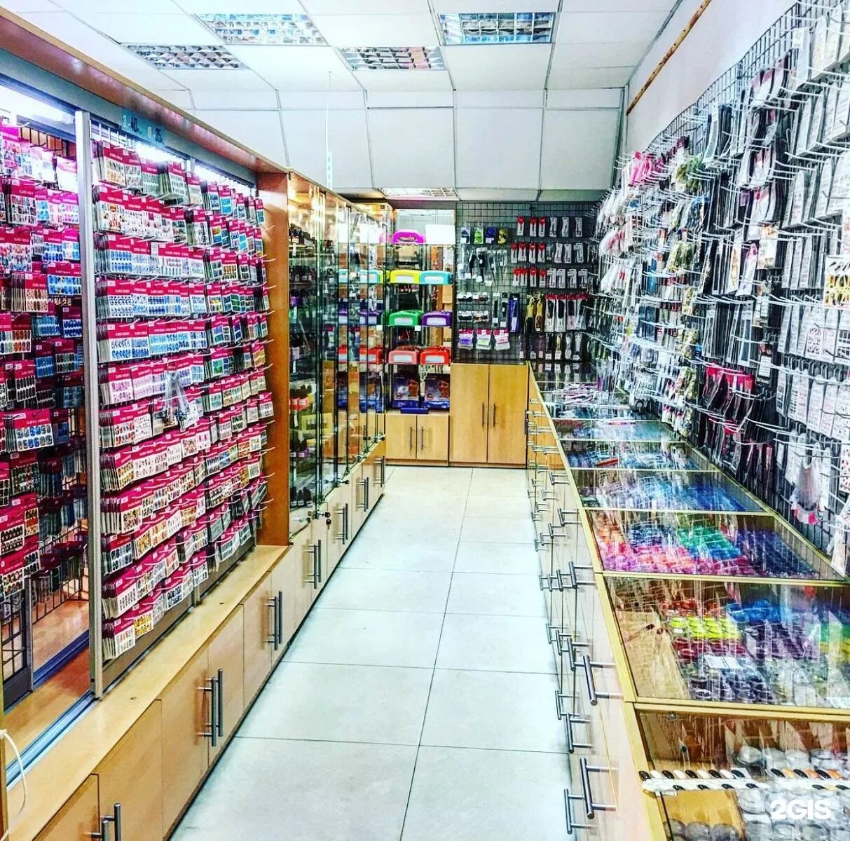 профессиональный магазин в тюмени. магазин для профессиональных карт. профмагазин косметики для волос. магазин косметики. магазин для профессиональных карт.