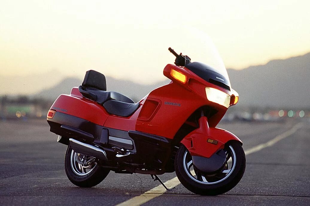 Honda pc800. Honda pc800 Pacific Coast. Honda Pacific Coast 800. Honda St 800. Дорожные honda