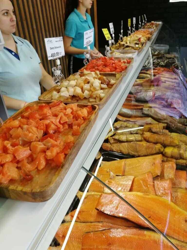 Магазин морепродуктов ставрополь. Магазин рыбы и морепродуктов дары камчатки. дары камчатки магазин. магазин дары камчатки в краснодаре. рыба камчатки магазин.