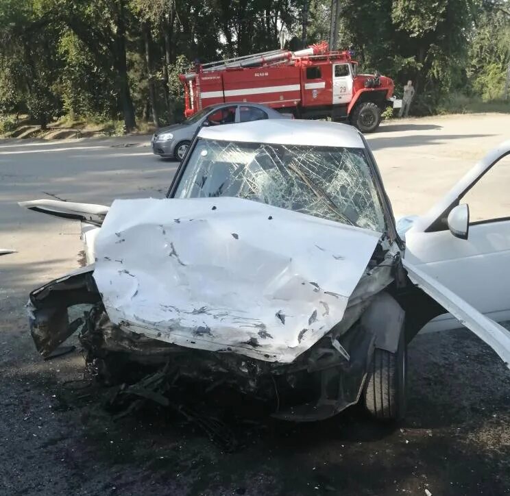 машина новочеркасск дтп. авария дтп новочеркасск. новости новочеркасска дтп. происшествия в новочеркасске. происшествия в новочеркасске.