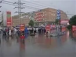 Горбушка 2000-е. Горбушка рынок в Москве 2000. Потоп на Горбушке. Старая горбушка