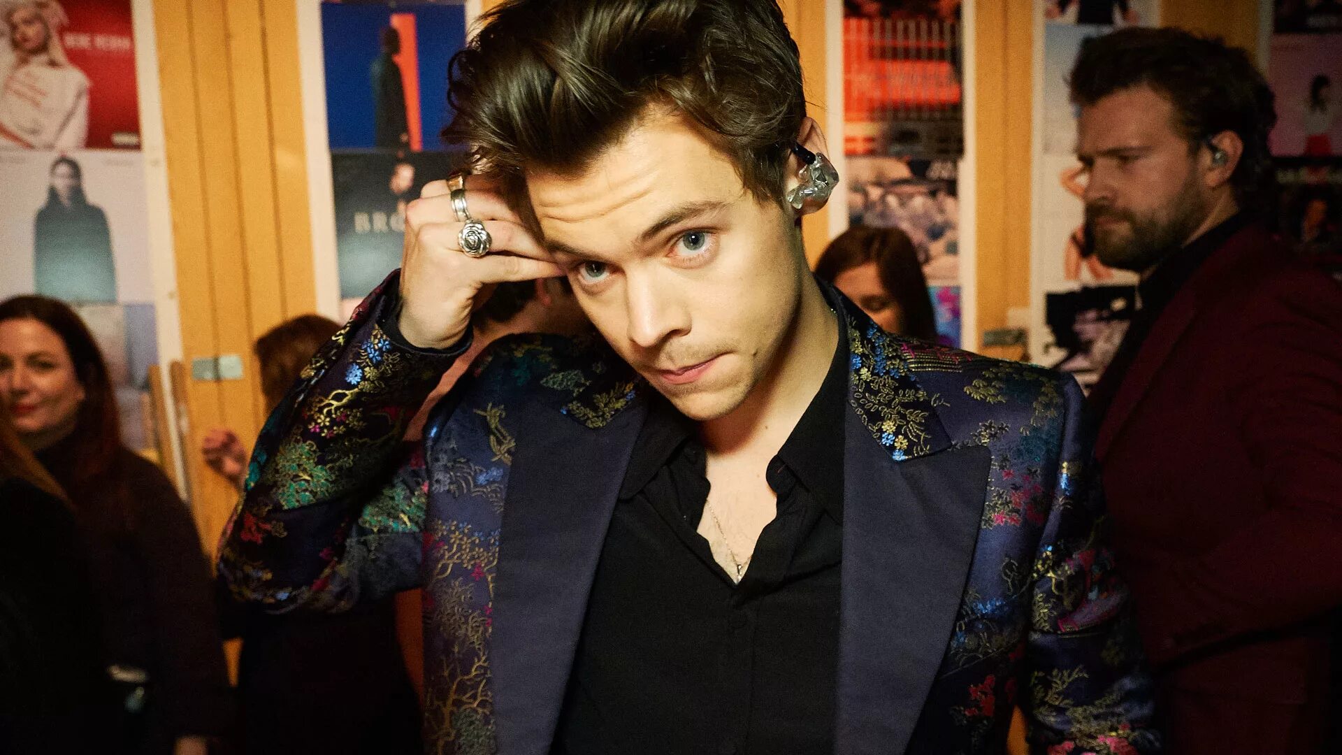 Mysterious styles. Mysterious styles