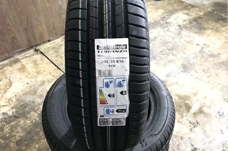 Летние шины 205 60 r16 отзывы. Turanza t005. Bridgestone Turanza t005 205/55 r16 91w. Turanza t005 205/55 r16. Bridgestone t005 94w 205 / 55 / r16.