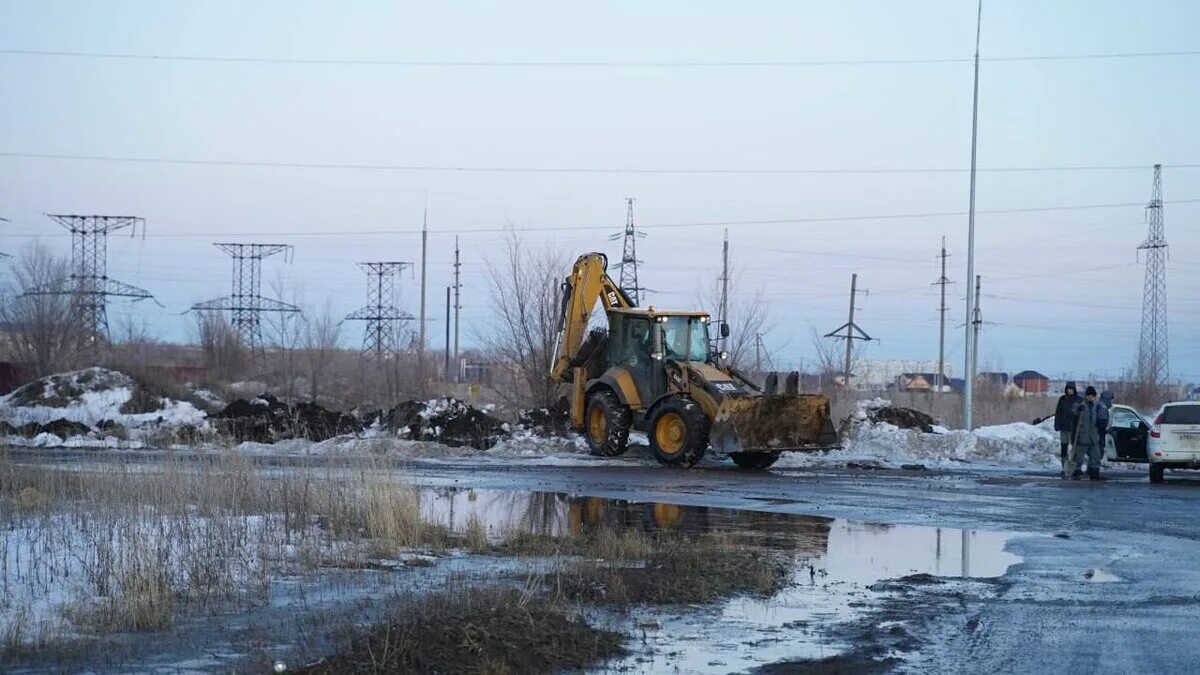 Паводок в бузулуке оренбургской области 2024. Микрорайон Никольский Бузулук. Паводок в Бузулуке. Бузулук затопление. Паводок 2011 год Бузулук.