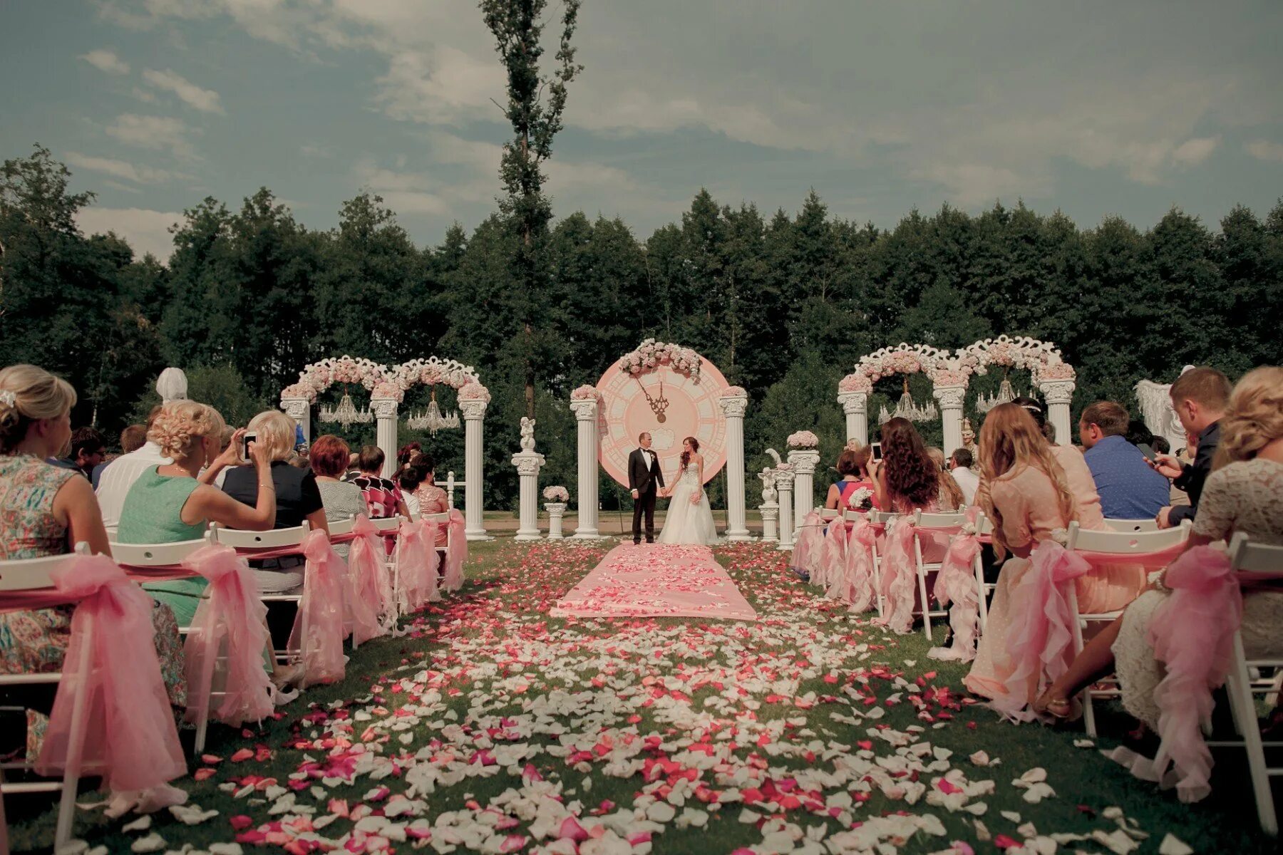 Свадебный ритуал. Фрагменты церемонии. Фрагменты церемонии. Свадьба кейт миддлтон и принца уильяма. Свадьба в стиле властелина колец.