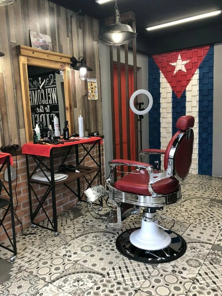 Barbershop московская. Интерьер барбершопа. Интерьер для Барбера. Комната в стиле барбершоп.