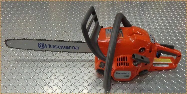 Авито куплю бензопилу б у. Бензопила Husqvarna 240. Husqvarna 236. Пила Husqvarna 236. Husqvarna 240 x-Torq.