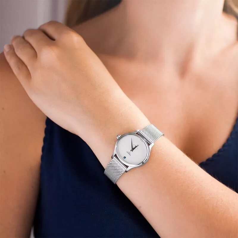 Женские часы t. Наручные часы tissot t105. Часы тиссот т084. Женские часы тиссот by pinky. Модные женские часы.