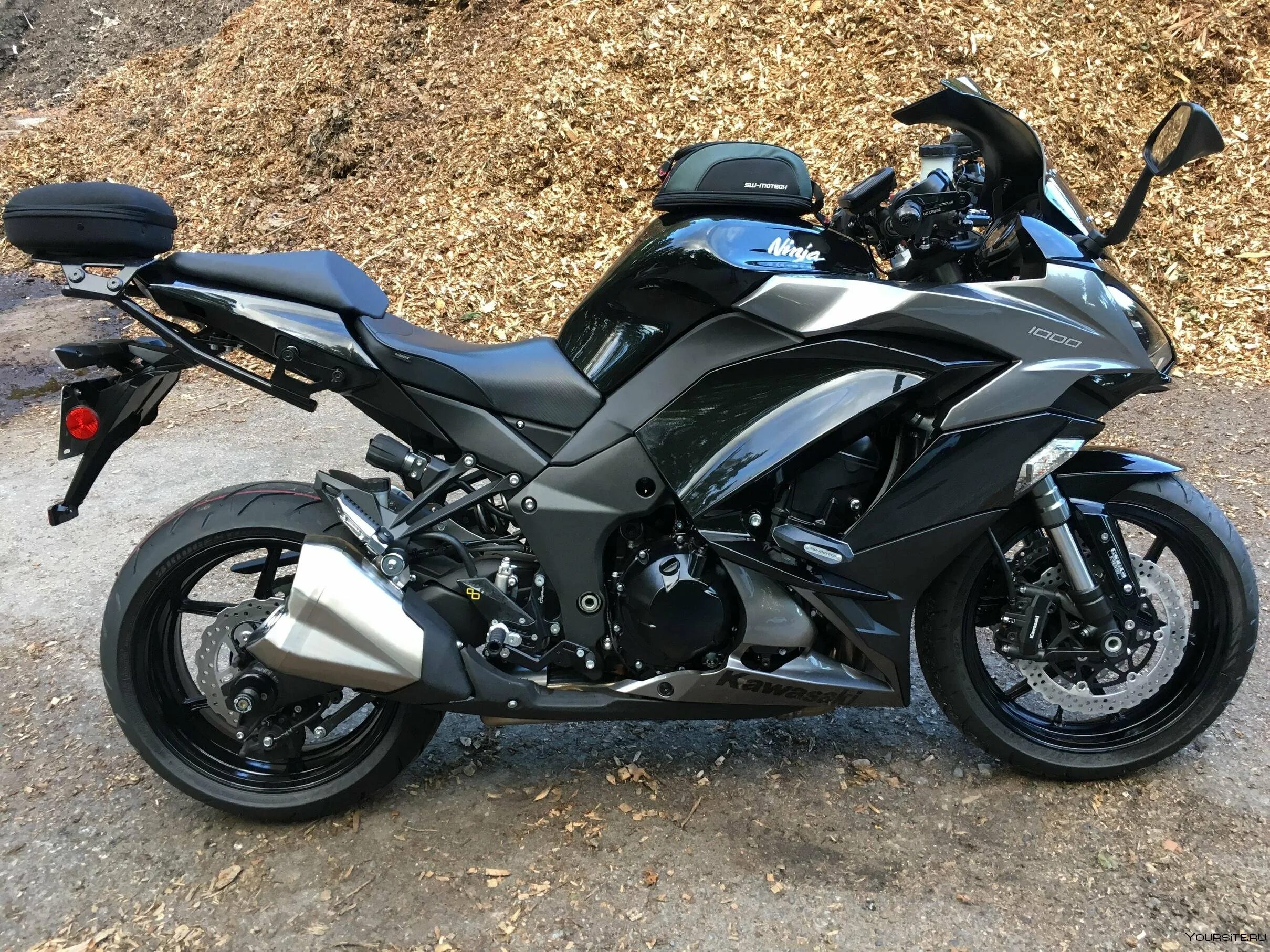 Сузуки Кавасаки ниндзя 1000. Мотоцикл Suzuki Ninja 1000. Сузуки ниндзя 400. Кавасаки 1000 кубов.