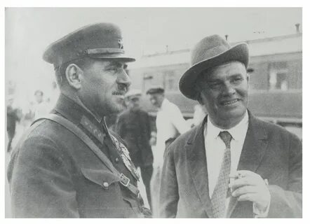 Лев захарович мехлис