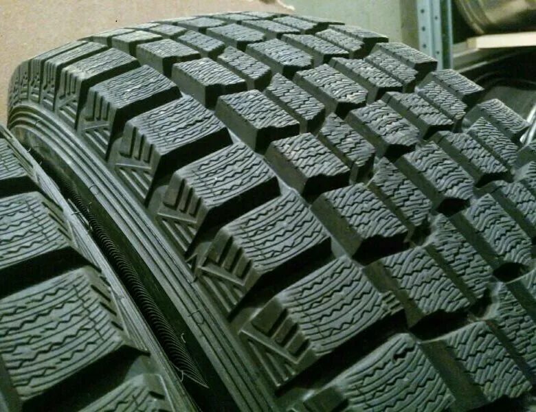 Купить 215 70 16 бу. Dunlop sj7. Данлоп грандтрек sj7 липучка. Шины Dunlop Grandtrek sj7. 215/70 R16 зима липучка.