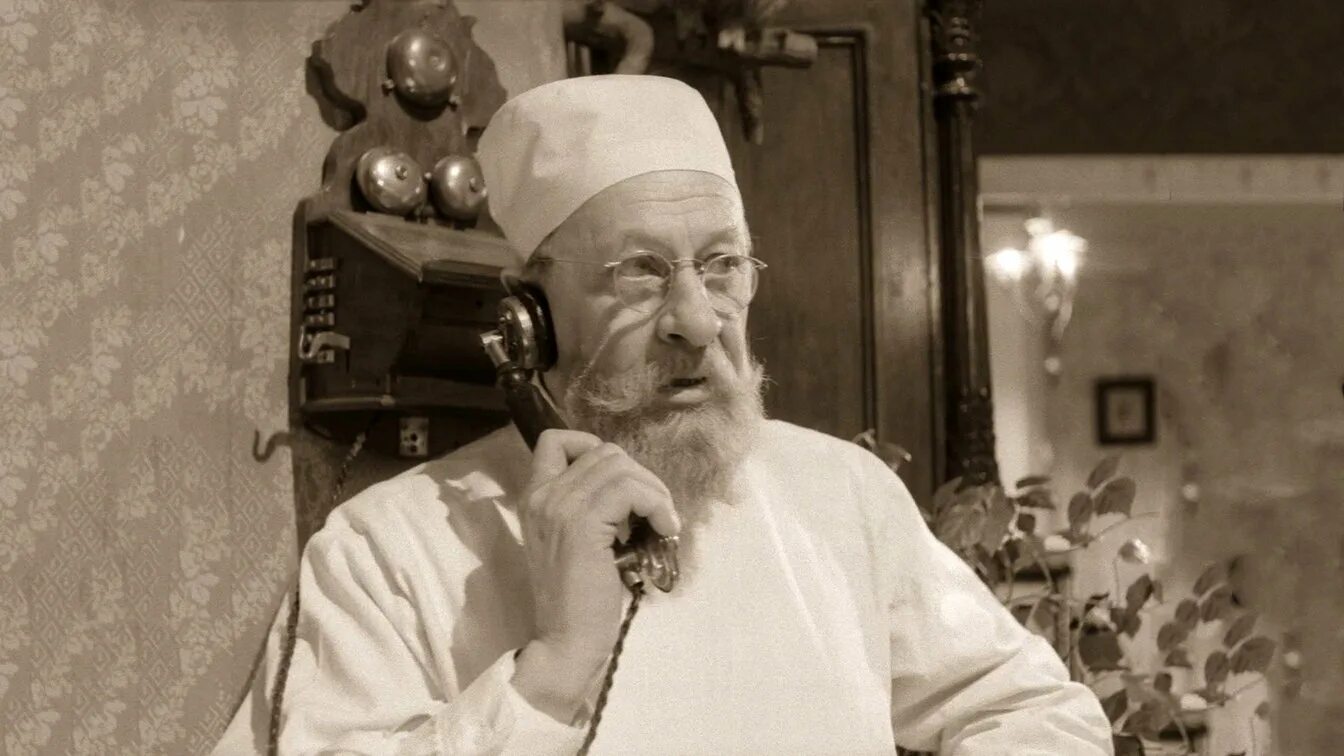 Владимир толоконников собачье сердце. Преображенский филипп филиппович евгений евстигнеев. Владимир бортко в молодости. Актер сыгравший преображенского. Собачье сердце фильм актеры.