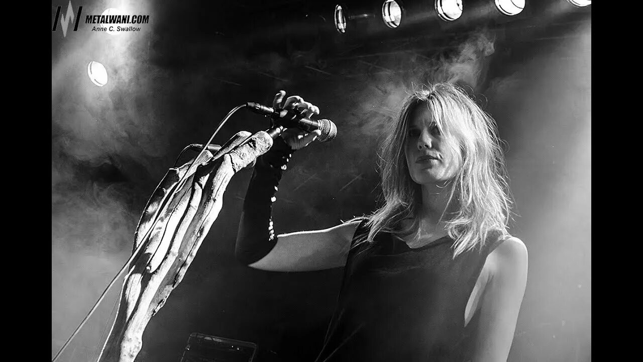 Myrkur. Amalie bruun myrkur. группа myrkur. myrkur музыкальный проект.