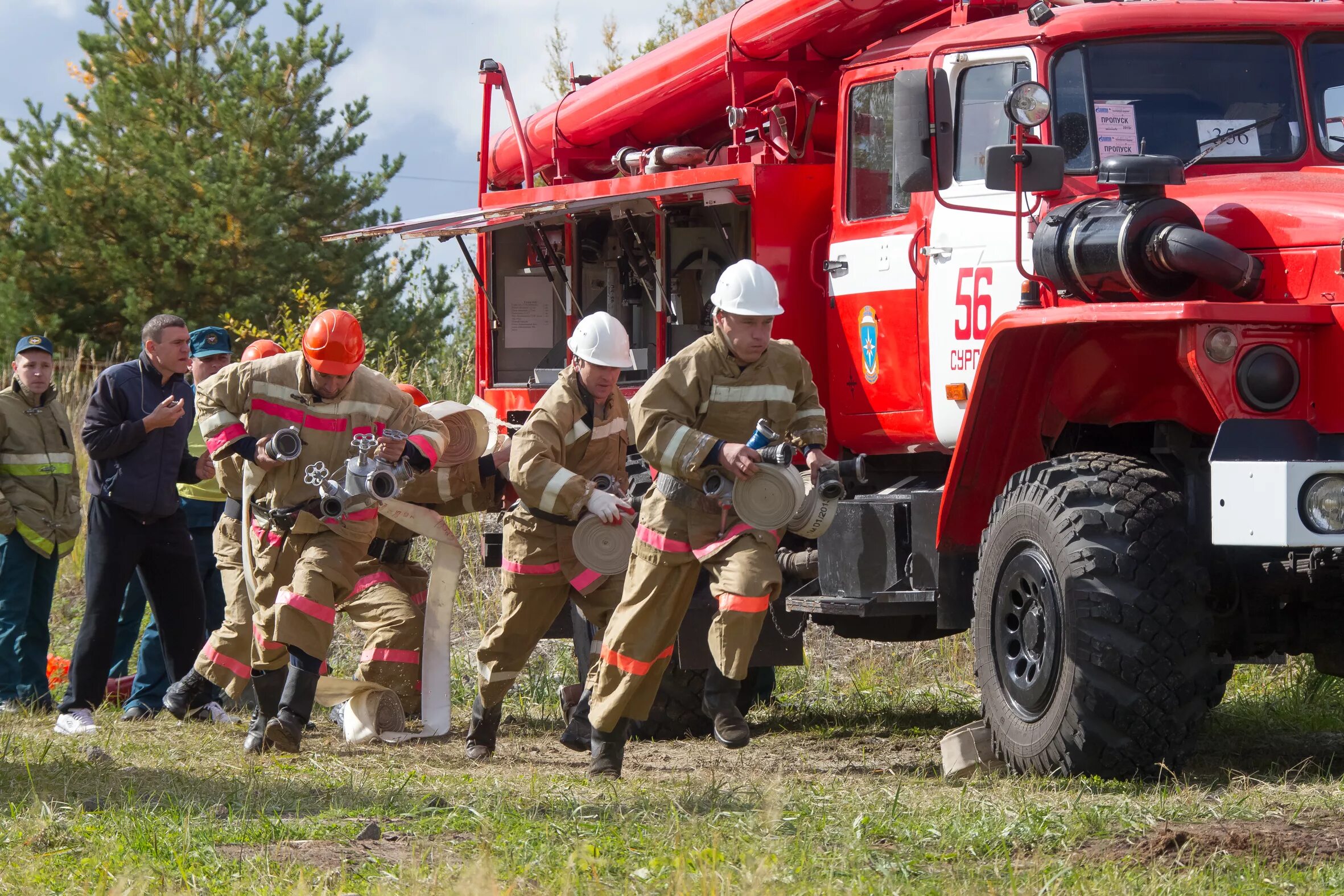 Пожарной охраны занятие. Пожарная охрана. Пожарный. Пожарная команда. Пожарный отряд.