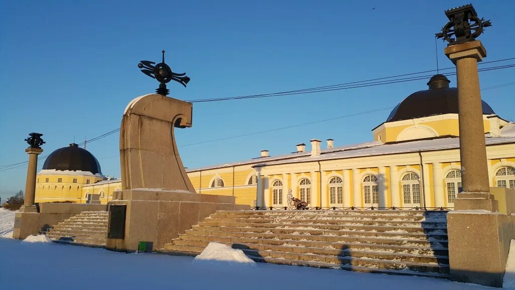 Архангельск окрестности. Мыс Пур-Наволок Архангельск. Стела мыс Пур-Наволок Архангельск. Архангельск 2022 достопримечательности. Михайло Архангельский монастырь Пур Наволок.