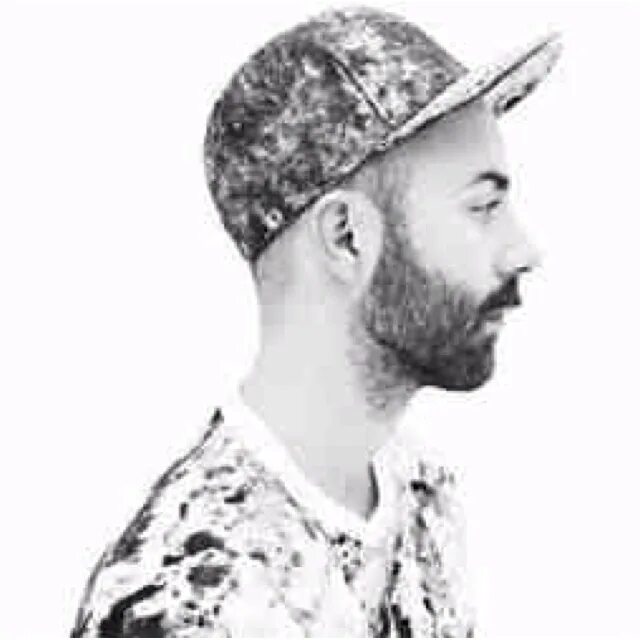Woodkid i love you 2013. Woodkid i love you кто в клипе священник. Woodkid i love you. Woodkid i love you 2013. Run boy run woodkid.